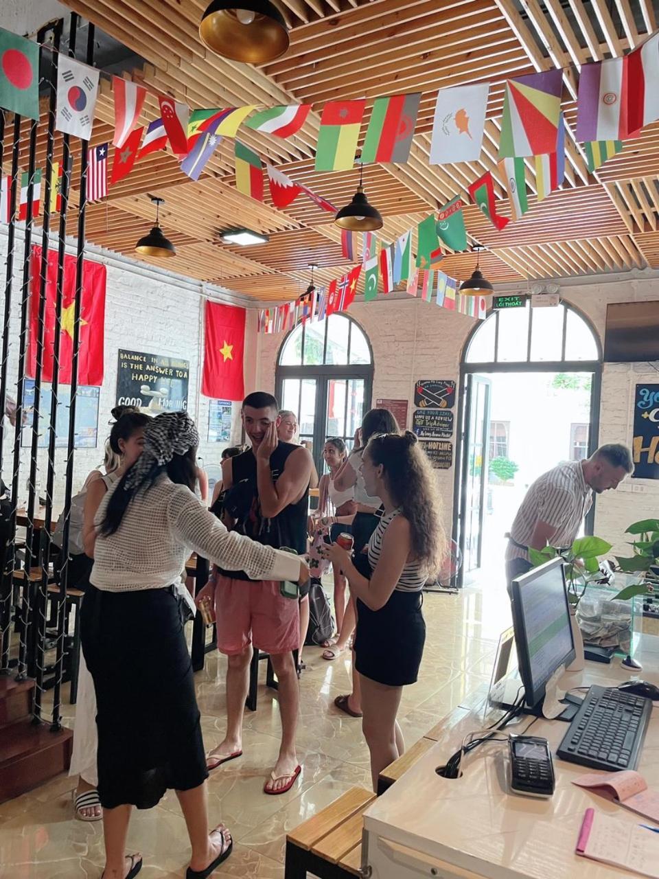 Aroma Ha Long Hotel Екстериор снимка